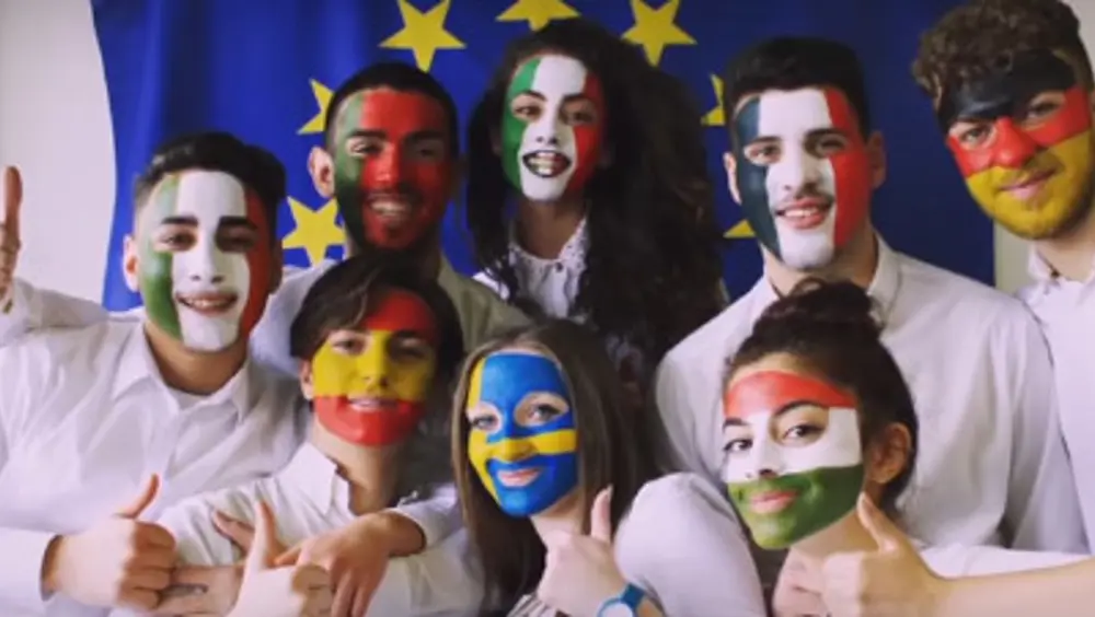 Concorso nazionale "Conoscere i Trattati: per un'Europa più forte e più equa" Concorso nazionale "Conoscere i Trattati: per un'Europa più forte e più equa"