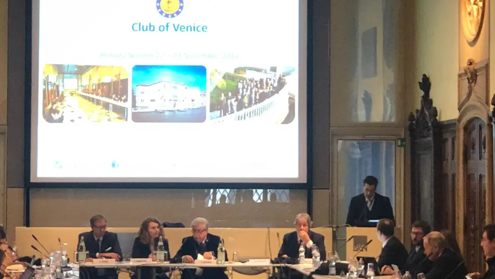 Elezioni europee e le "minacce ibride", al via i lavori del Club di Venezia Elezioni europee e le "minacce ibride", al via i lavori del Club di Venezia