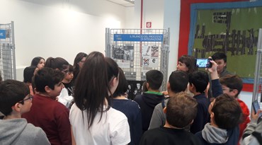 Studenti in visita alla mostra