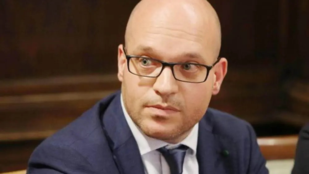 UE, Ministro Fontana, lettera a Bruxelles: "No riduzione tempi spesa fondi strutturali per PMI" UE, Ministro Fontana, lettera a Bruxelles: "No riduzione tempi spesa fondi strutturali per PMI"