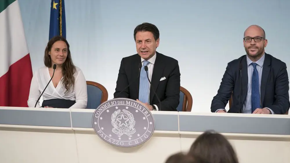 Lorenzo Fontana nuovo Ministro per gli Affari Europei Lorenzo Fontana nuovo Ministro per gli Affari Europei