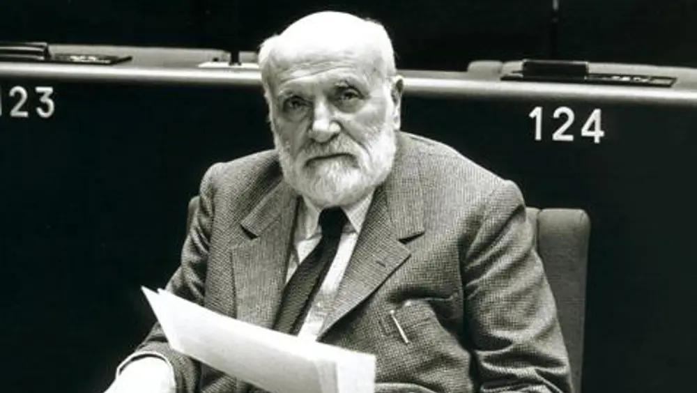 Premio Altiero Spinelli 2019: come partecipare Premio Altiero Spinelli 2019: come partecipare