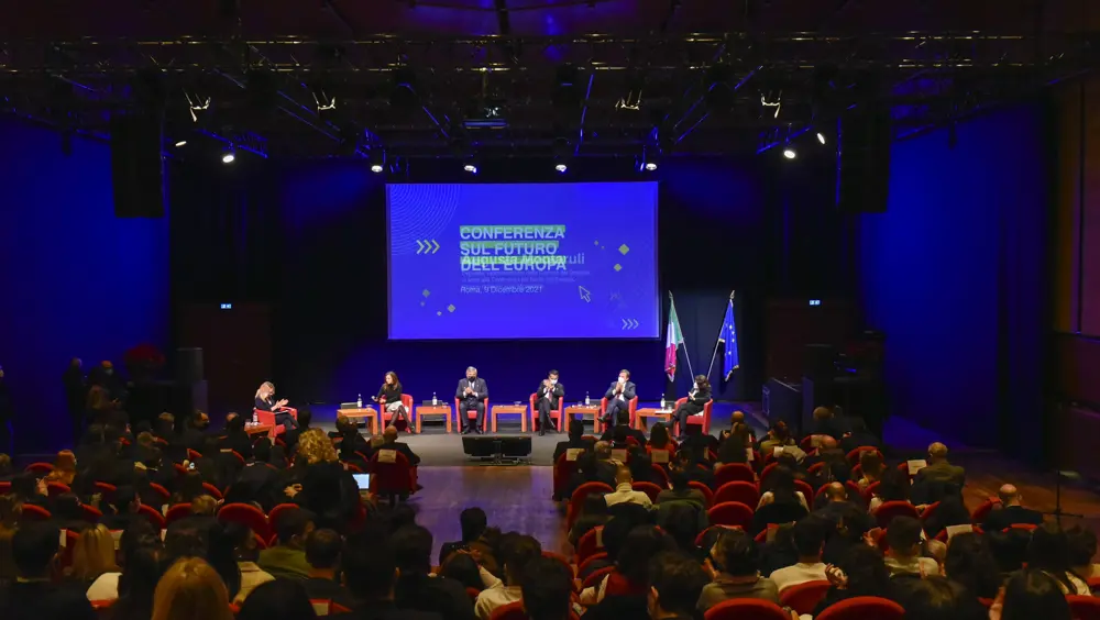 Conferenza sul futuro dell'Europa: clima, stato di diritto, cultura e istruzione al centro delle domande degli studenti nell'evento del 9 dicembre Conferenza sul futuro dell'Europa: clima, stato di diritto, cultura e istruzione al centro delle domande degli studenti nell'evento del 9 dicembre