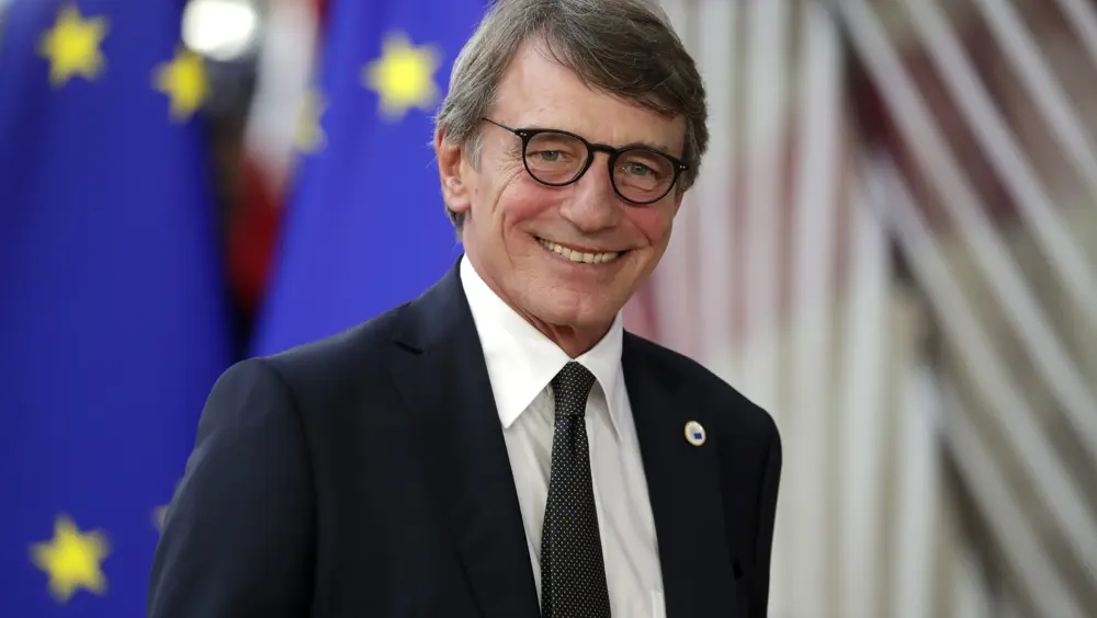 E' scomparso Sassoli. Sottosegretario Amendola: "Resterà tuo sorriso grande e luminoso"