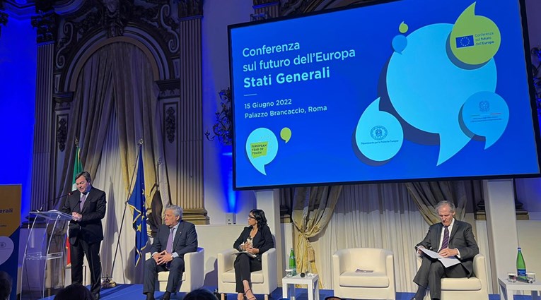 Unterstaatssekretär Amendola: ,,Die Konferenz zur Zukunft Europas eröffnet die Reformagenda: Italien wird sich der Herausforderung stellen”