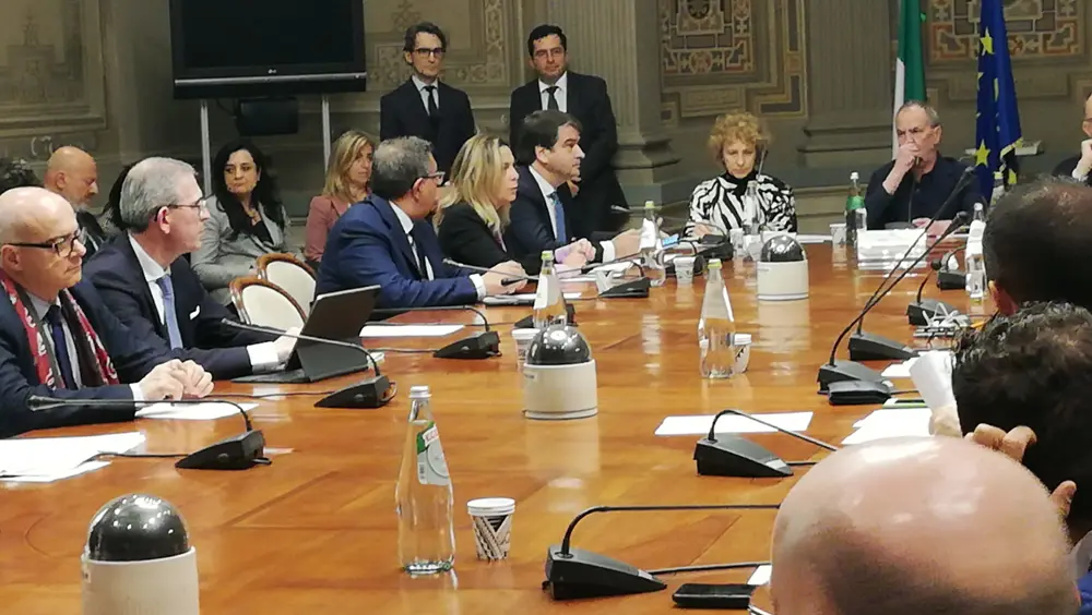 Conferenza straordinaria Stato–Regioni e Province autonome, Ministro Fitto: coordinare l'impiego delle risorse della coesione europee e nazionali per il 2021-2027 in un percorso condiviso con le Regioni Conferenza straordinaria Stato–Regioni e Province autonome, Ministro Fitto: coordinare l'impiego delle risorse della coesione europee e nazionali per il 2021-2027 in un percorso condiviso con le Regioni