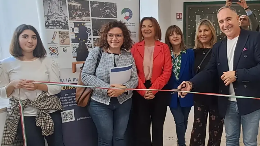 Aperta a Reggio Calabria la mostra "L'Italia in Europa – L'Europa in Italia" Aperta a Reggio Calabria la mostra "L'Italia in Europa – L'Europa in Italia"