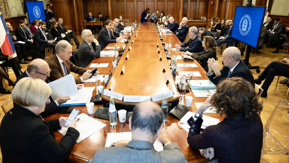 Cabina di regia PNNR per la verifica dell'attuazione degli obiettivi della quinta rata Cabina di regia PNNR per la verifica dell'attuazione degli obiettivi della quinta rata