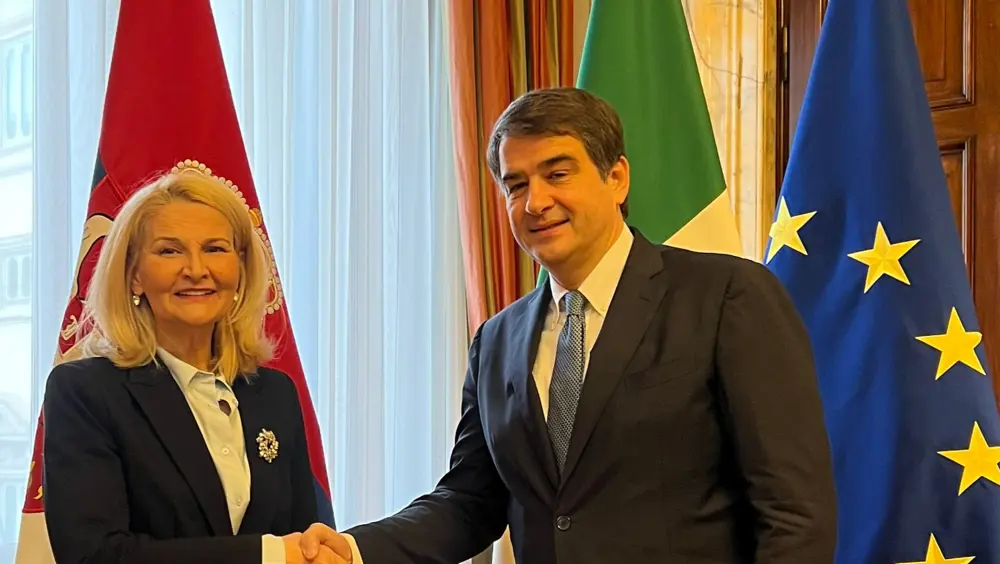 Bilaterale Fitto-Misevic: l'Italia sostiene attivamente il percorso di integrazione della Serbia Bilaterale Fitto-Misevic: l'Italia sostiene attivamente il percorso di integrazione della Serbia