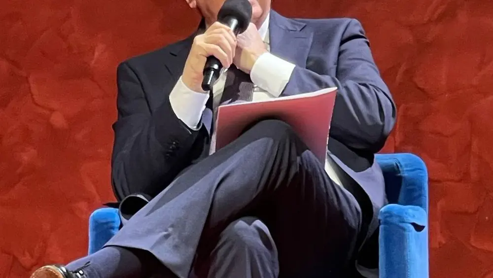 Ministro Foti: «Noi con Kiev, ma l'Europa non allarghi il solco con gli Stati Uniti» Ministro Foti: «Noi con Kiev, ma l'Europa non allarghi il solco con gli Stati Uniti»