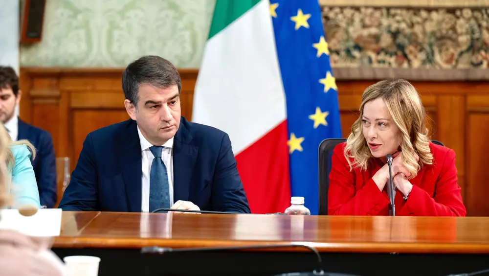 Il Ministro Fitto è il candidato dell'Italia per la Commissione UE. "Grazie al Presidente Meloni per la fiducia accordata, pronto a dare il mio contributo" Il Ministro Fitto è il candidato dell'Italia per la Commissione UE. "Grazie al Presidente Meloni per la fiducia accordata, pronto a dare il mio contributo"